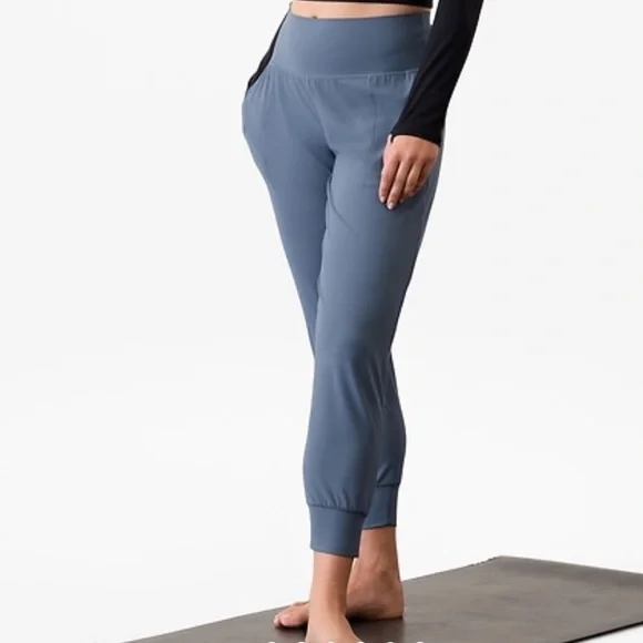 ATHLETA 🩵 Salutation Joggers - High Waisted - Picture 2 of 9